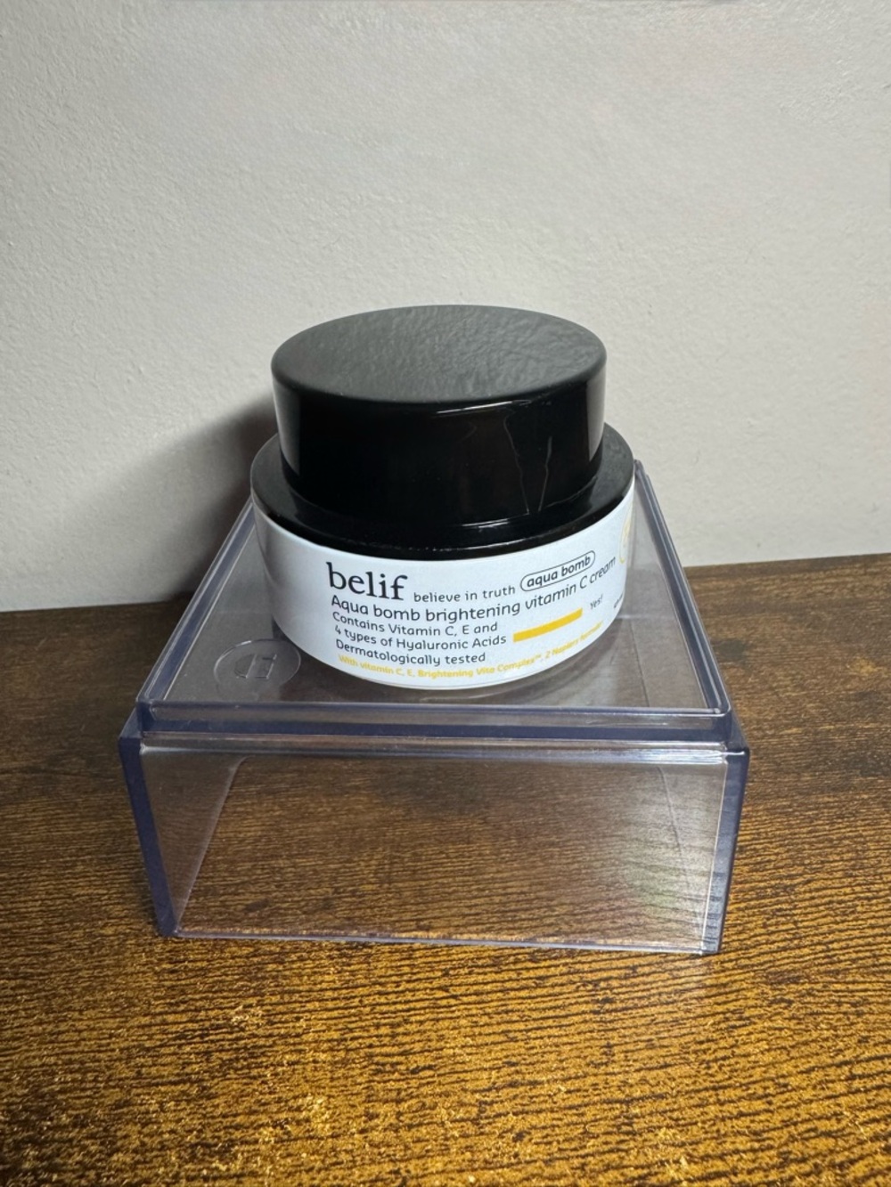belif
 
Aqua Bomb Brightening Vitamin C Cream
